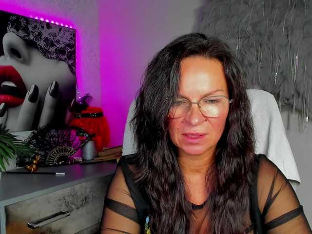 HelenSHOW1
