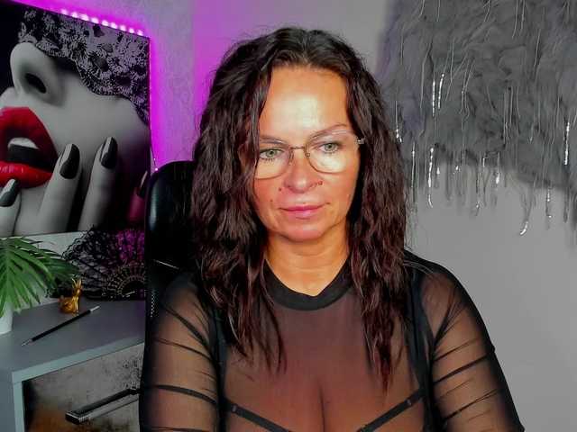 HelenSHOW1