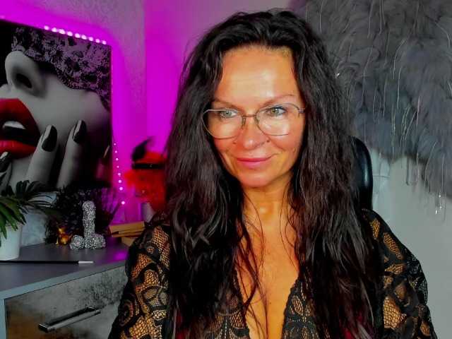 HelenSHOW1