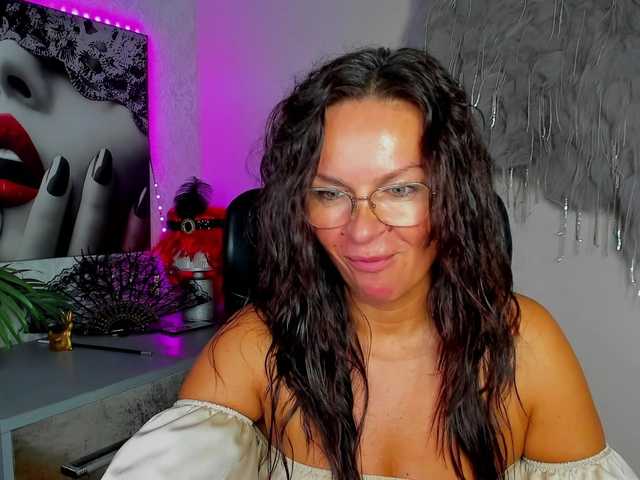HelenSHOW1