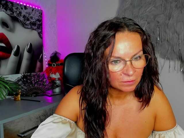HelenSHOW1