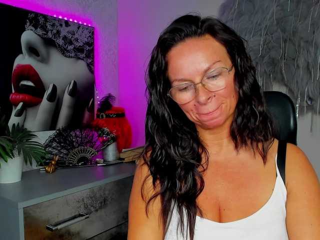 HelenSHOW1