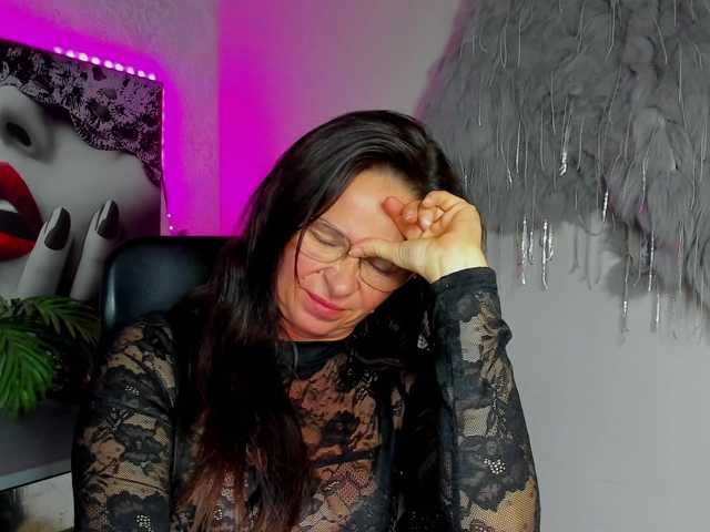 HelenSHOW1