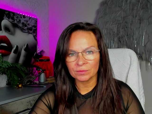 HelenSHOW1 live cam preview