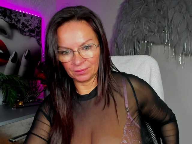 HelenSHOW1 live cam preview