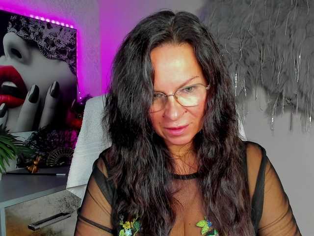 HelenSHOW1
