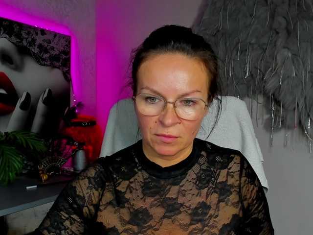 HelenSHOW1