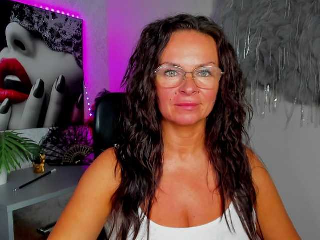 HelenSHOW1