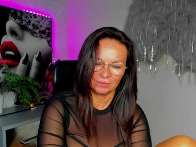 HelenSHOW1