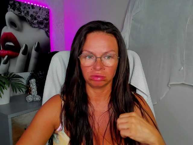 HelenSHOW1