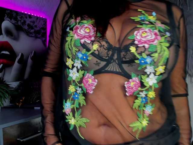 HelenSHOW1
