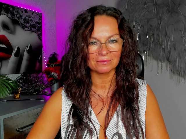 HelenSHOW1