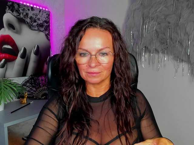 HelenSHOW1