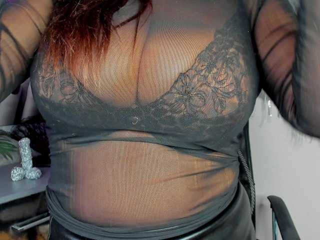 HelenSHOW1 live cam on BongaCams