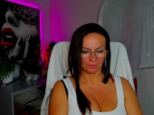 HelenSHOW1 live webcam show