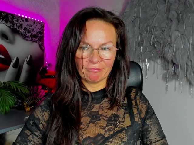HelenSHOW1
