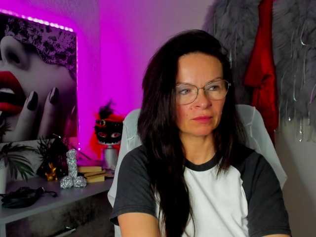 HelenSHOW1