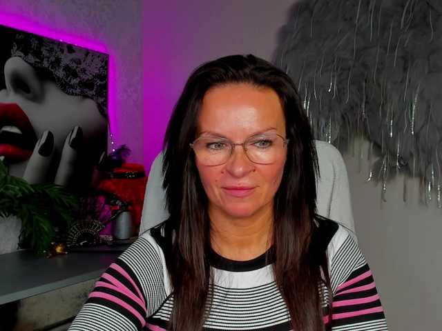 HelenSHOW1 live cam preview