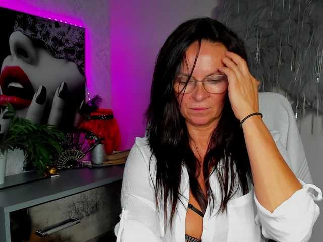 HelenSHOW1