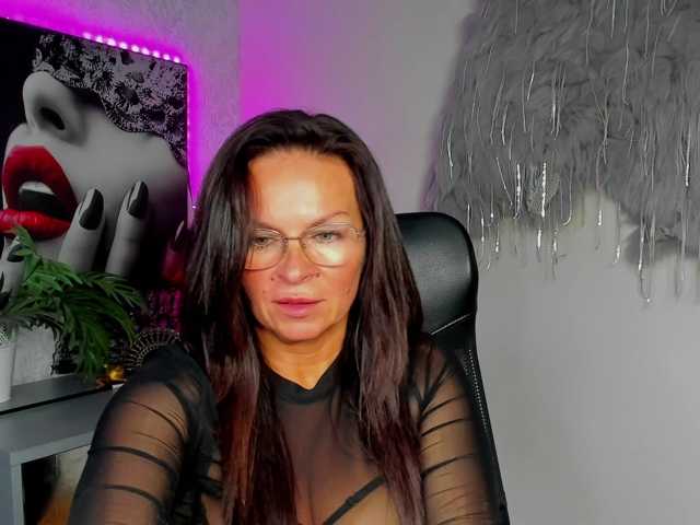HelenSHOW1 live cam preview