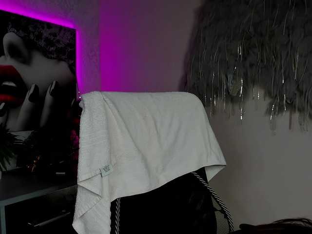 HelenSHOW1 — live female cam
