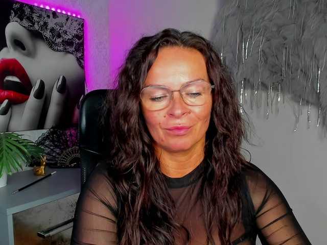 HelenSHOW1