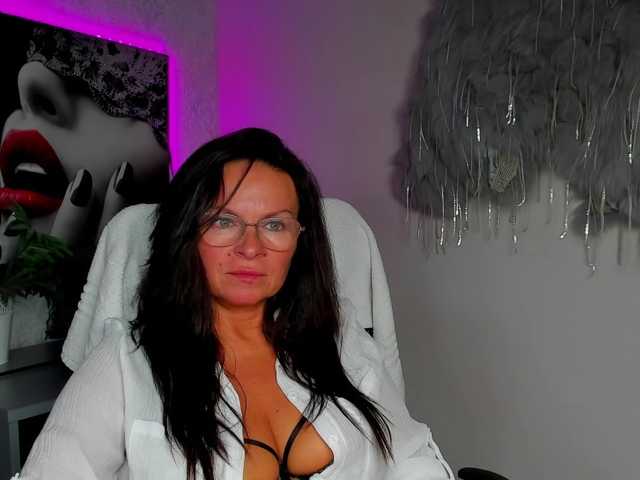 HelenSHOW1