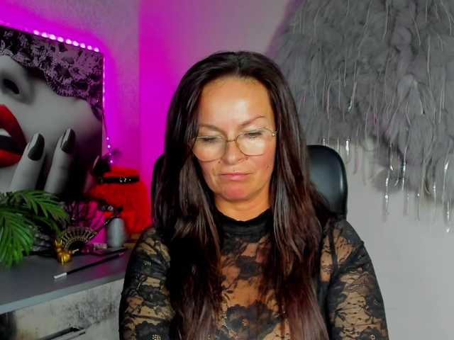 HelenSHOW1