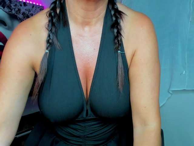 HelenSHOW1 live webcam show