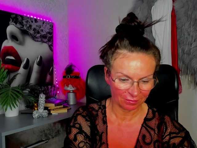 HelenSHOW1