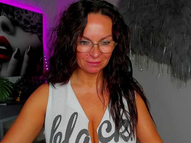 HelenSHOW1