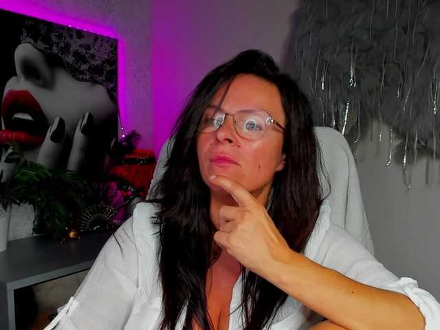 HelenSHOW1