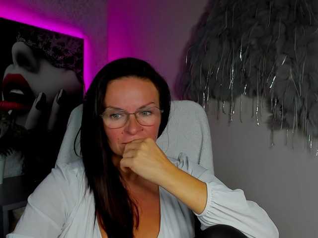 HelenSHOW1