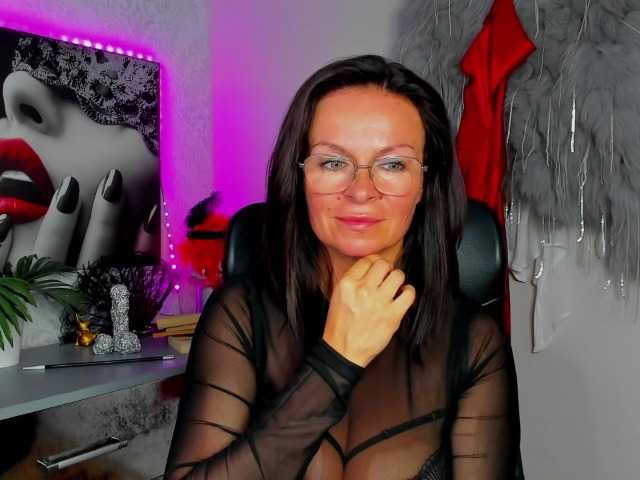 HelenSHOW1 live cam