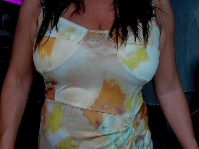 HelenSHOW1 live cam on BongaCams