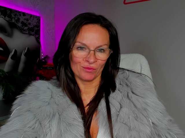 HelenSHOW1 live cam preview