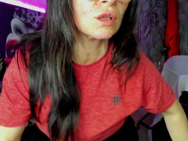 HelenSHOW1 webcam