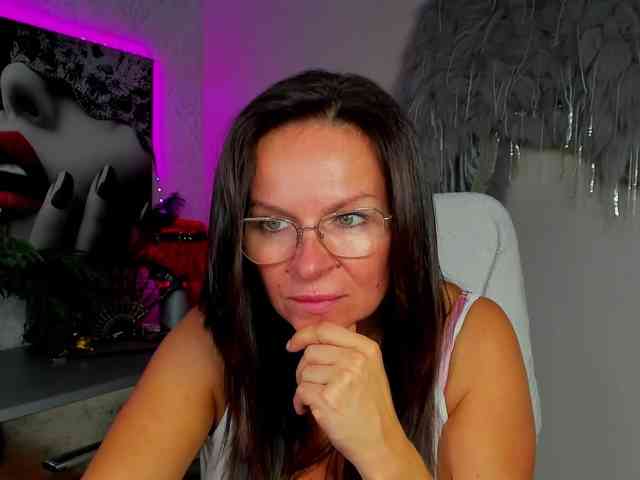 HelenSHOW1