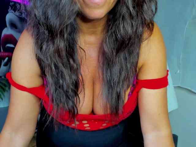 HelenSHOW1 webcam