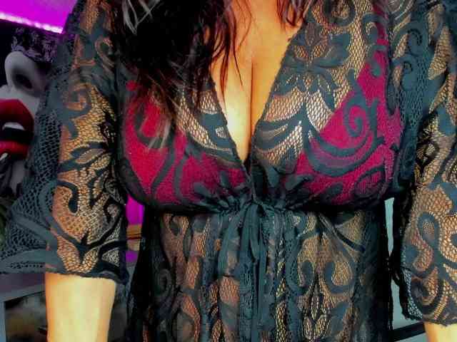 HelenSHOW1 webcam
