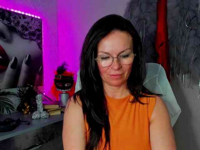 HelenSHOW1 webcam