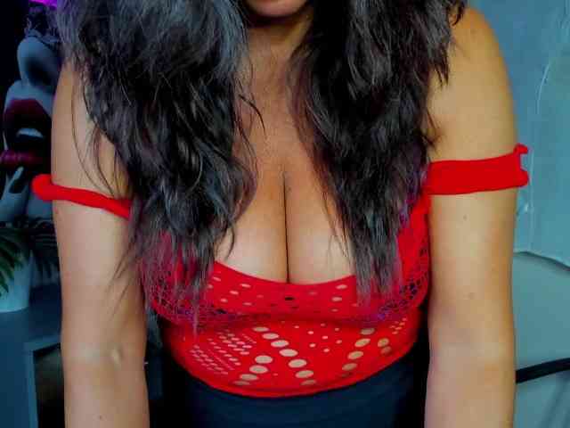 Model: HelenSHOW1