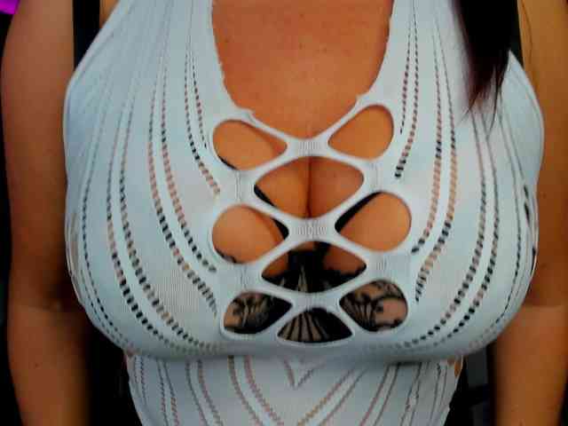 HelenSHOW1 webcam