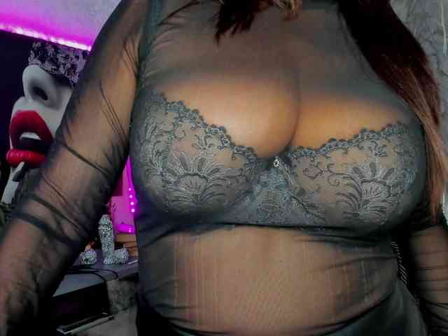HelenSHOW1 webcam