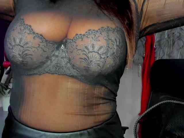 HelenSHOW1 webcam