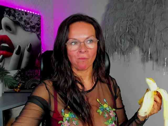 HelenSHOW1 webcam