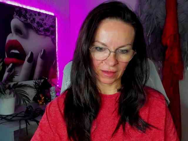 HelenSHOW1 webcam