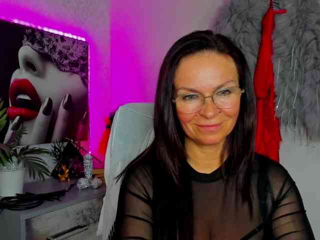 HelenSHOW1 webcam