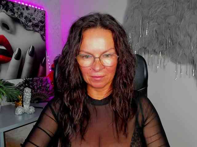 HelenSHOW1 webcam