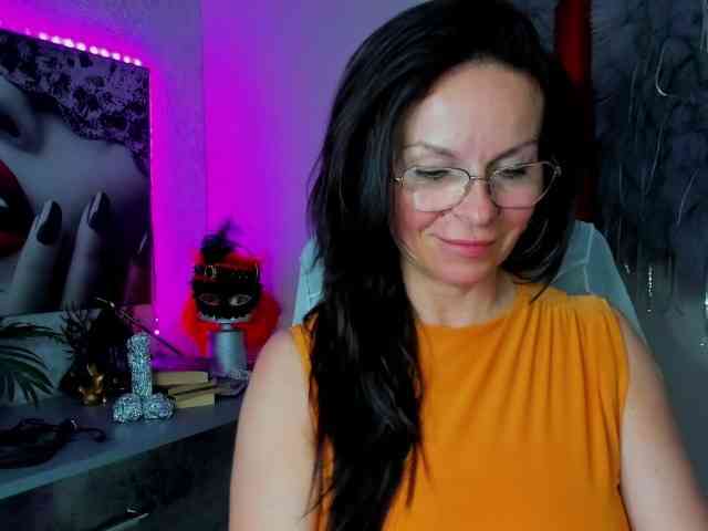 HelenSHOW1 webcam